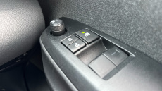 Toyota Yaris 1.5 Hybrid Icon 5dr CVT Hybrid Hatchback